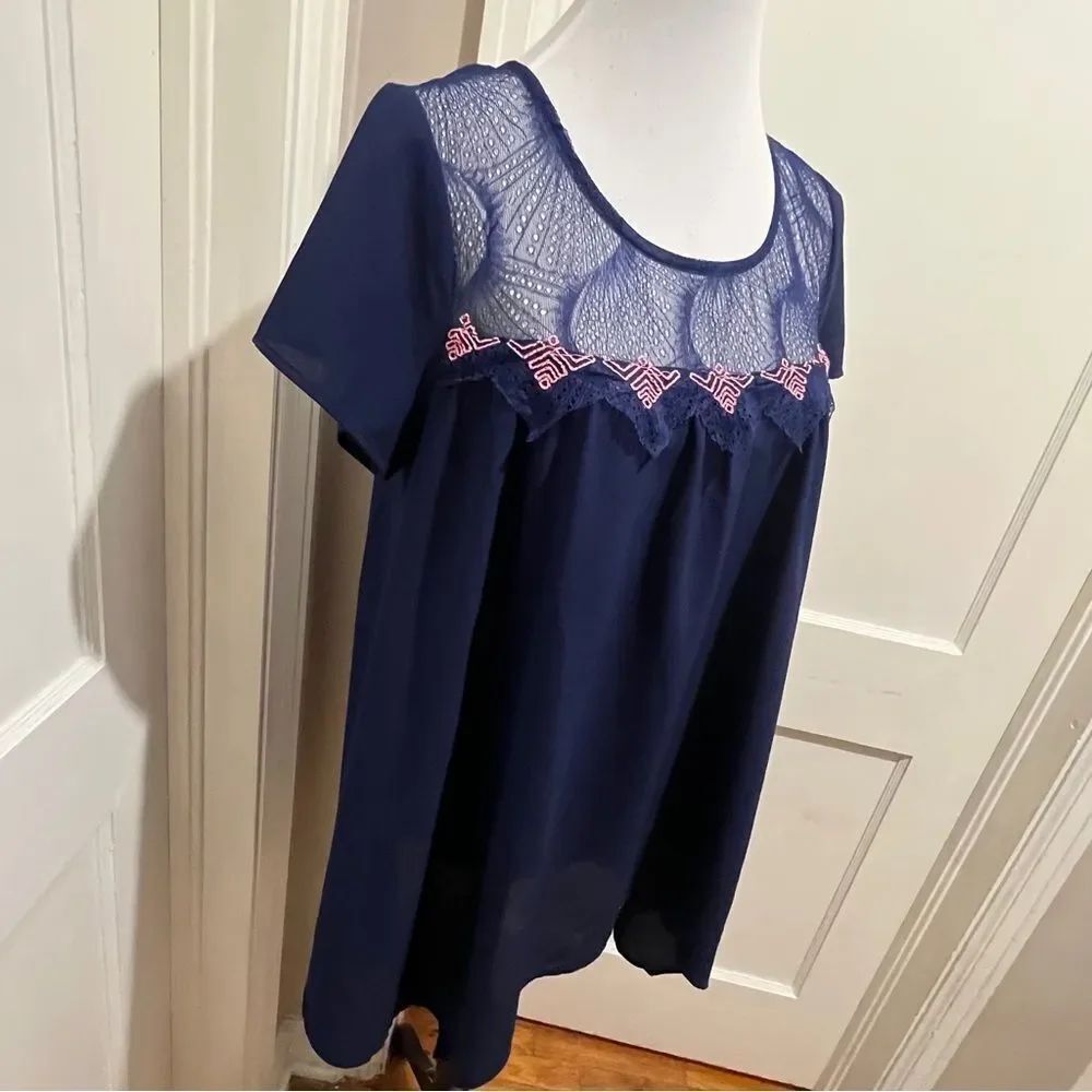 Umgee Blue Embellished Short Sleeve Blouse women's medium